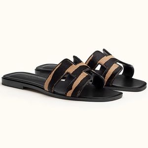 Hermes
Women's Oran Sandals Calf Hair
